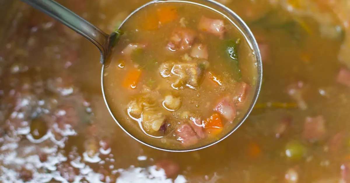 Descubra como fazer uma deliciosa e autêntica dobradinha com mocotó em casa com nosso passo...