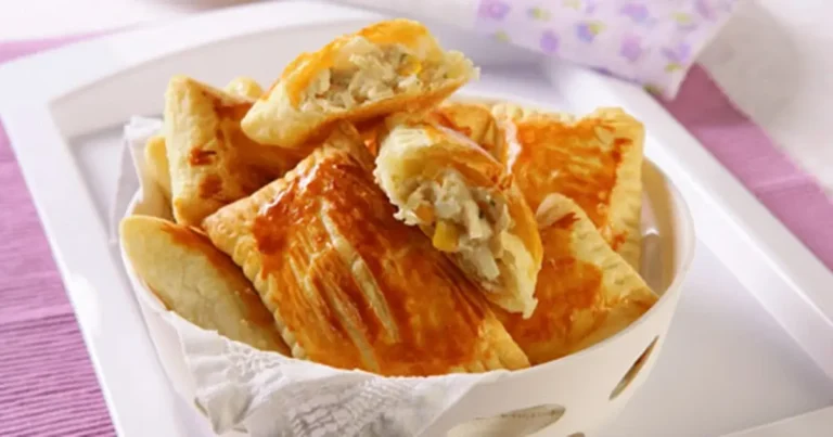 Foto da receita de Pastel de forno com frango