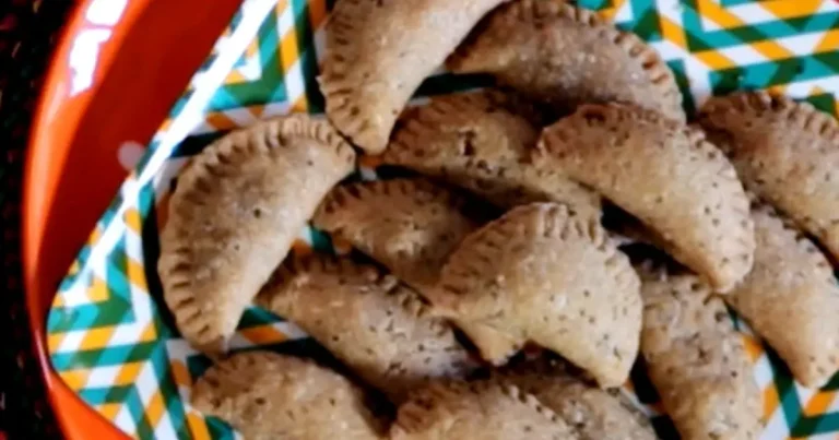 Foto da receita de Pastel de forno com recheio de palmito e azeitona
