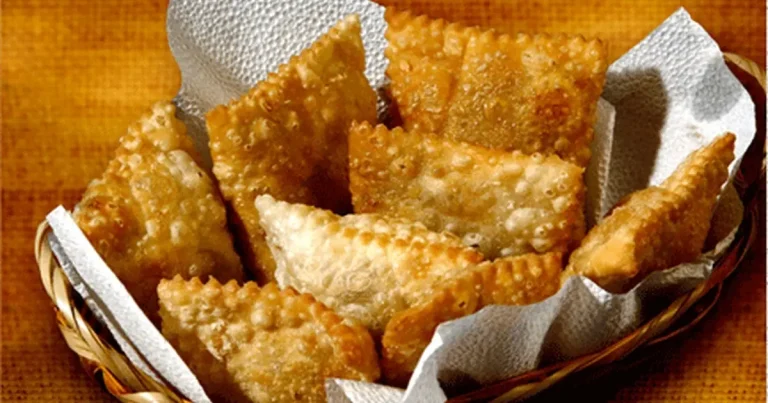 Foto da receita de Pastel frito caseiro