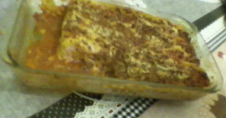 Foto da receita de Lasanha ao molho vermelho com massa de pastel