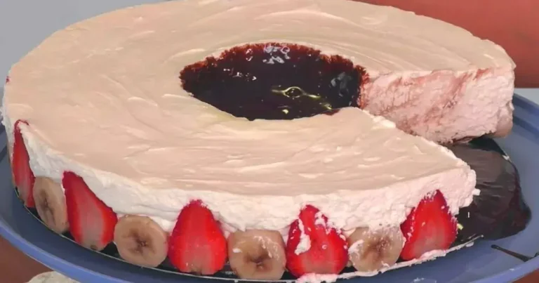 Foto da receita de Sobremesa especial de avelã com morango e banana