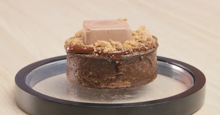 Foto da receita de Tarte de chocolate, caramelo e pistache