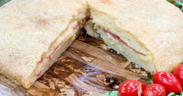 Foto da receita de Torta de Batata com Salame