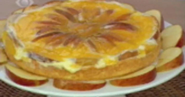 Foto da receita de Torta de Maçã com Creme de Laranja