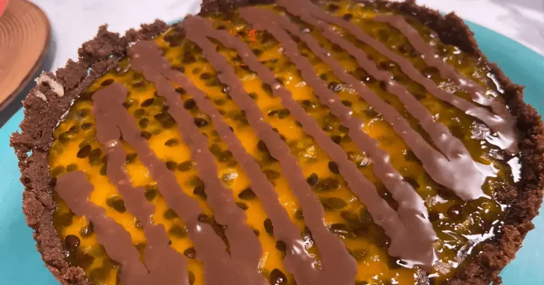 Foto da receita de Torta de maracujá com ganache de chocolate