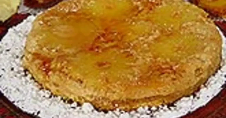 Foto da receita de Torta Dourada de Abacaxi