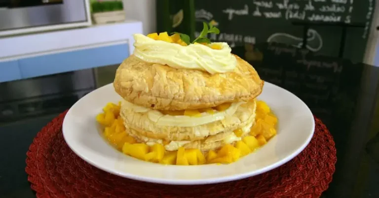 Foto da receita de Torta Folhada de Pêssegos