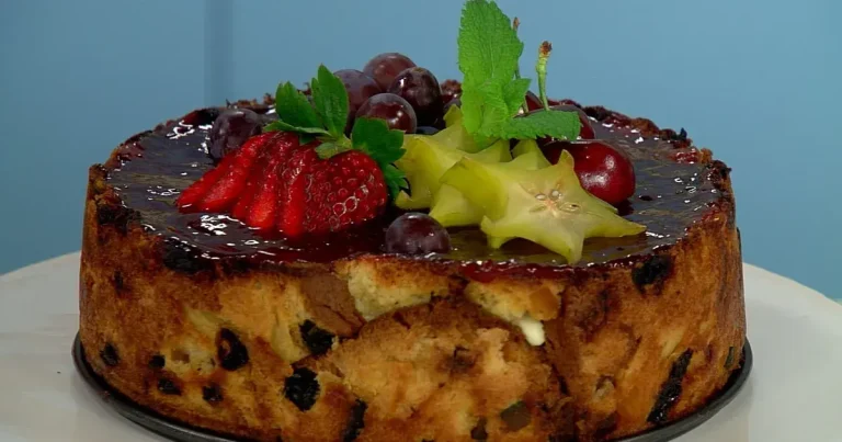 Foto da receita de Torta Gelada de Panetone e Frutas