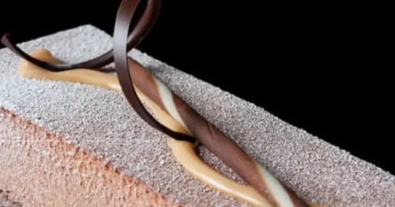 Foto da receita de Torta Mousse de Chocolate e Caramelo