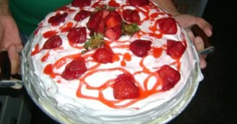 Foto da receita de Bolo Massa de Leite Quente