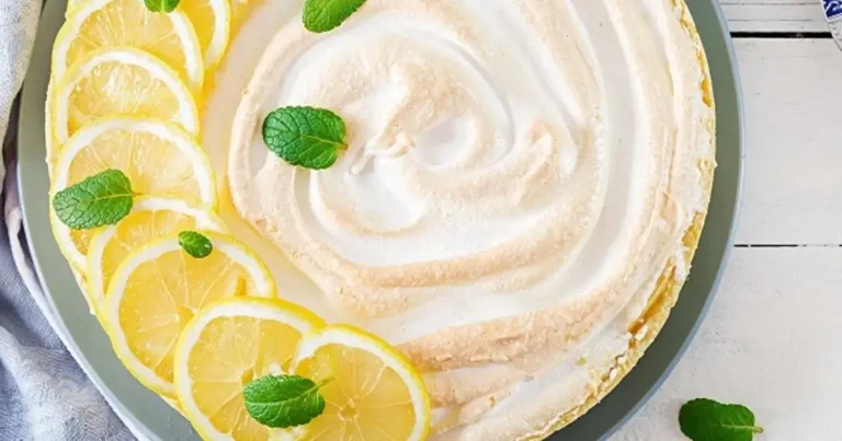 Foto da receita de Charlotte de Sorvete de Limão