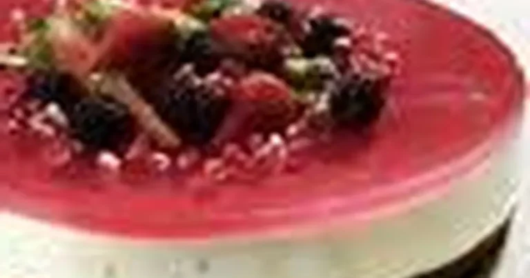 Foto da receita de Cheesecake de limão com frutas vermelhas
