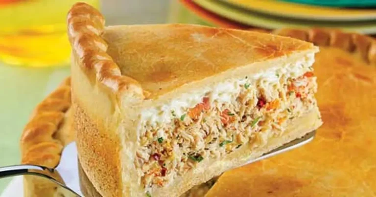 Foto da receita de empadão de frango com caturyri