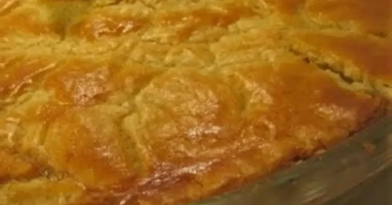 Empadão de Frango Com Recheio Cremoso