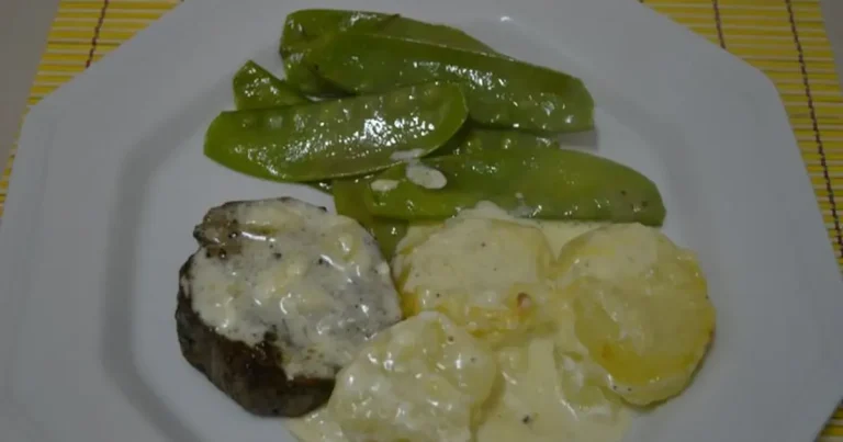 Foto da receita de Medalhões de filé ao molho bechamel