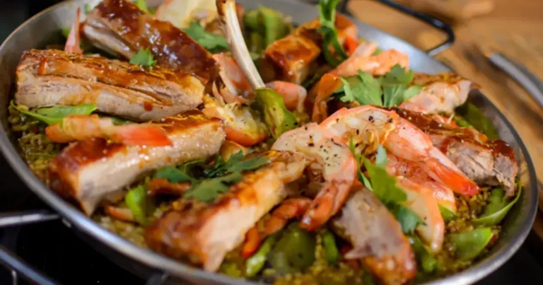 Foto da receita de Paella de porco com camarão