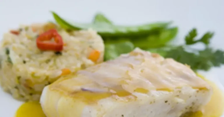 Foto da receita de Pescada Amarela com Arroz de Moqueca