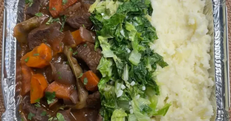 Foto da receita de Picadinho de alcatra com purê de batata e acelga refogada