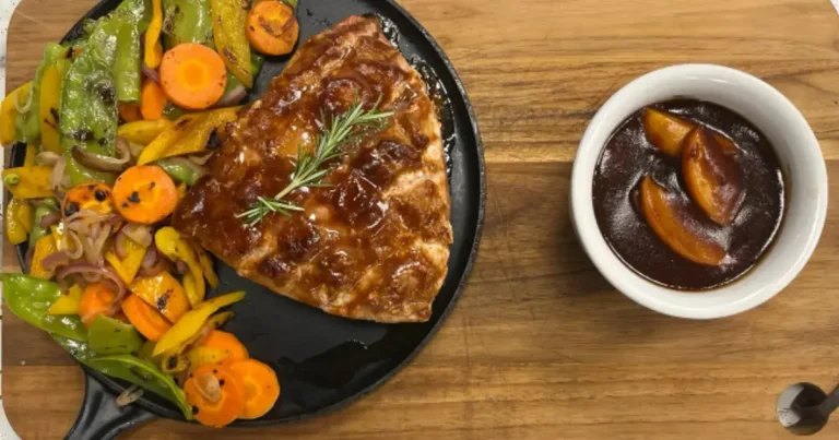 Foto da receita de Picanha suína com molho barbecue de maçã e legumes