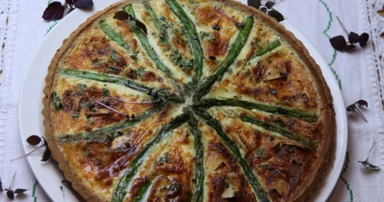 Foto da receita de Quiche inglês de aspargos e queijo brie