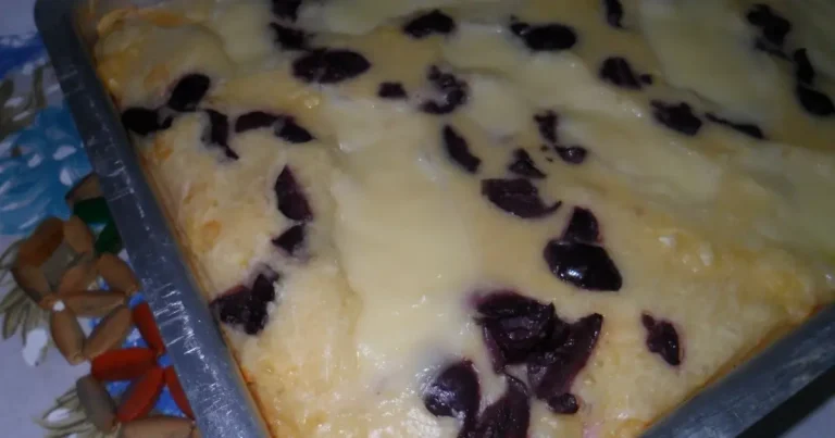 Foto da receita de Torta aos 3 Queijos com Azeitonas Pretas