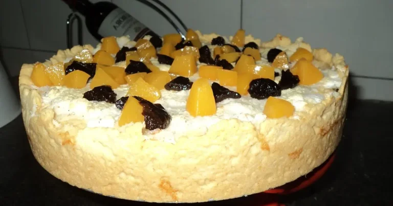 Foto da receita de Torta Com Ameixa e Coco