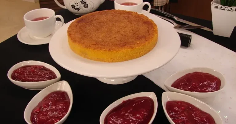 Foto da receita de Torta Cremosa de Fubá com Goiabada
