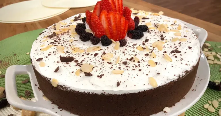 Foto da receita de Torta de bala com caramelo e ganache
