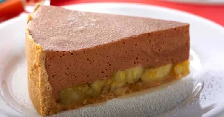 Foto da receita de Torta de banana com musse de chocolate
