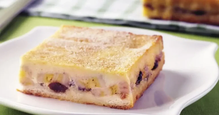 Foto da receita de Torta de banana com pão