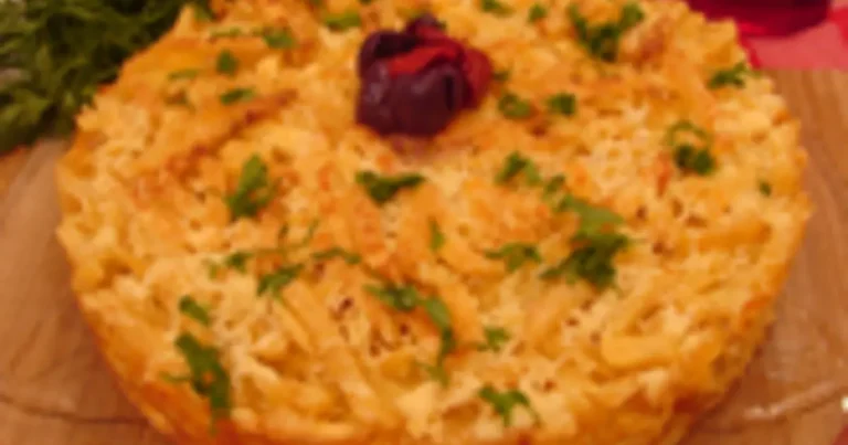 Foto da receita de Torta de batata frita com provolone e salame