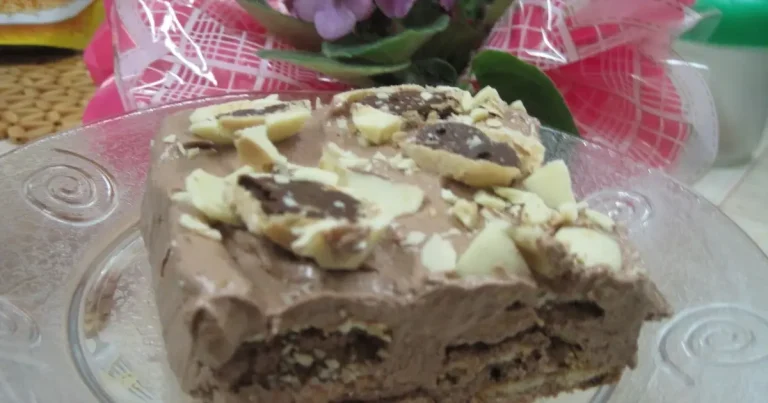 Foto da receita de Torta de Bolacha Com Chocolate