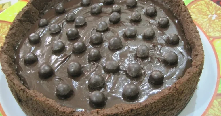 Foto da receita de Torta de Bono com Mousse de Brigadeiro