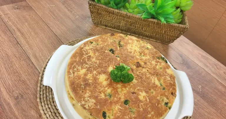 Foto da receita de Torta de Brócolis com Queijo e Bacon
