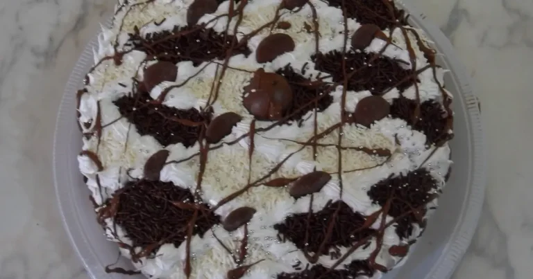 Foto da receita de Torta de Chocolate Branco e Preto