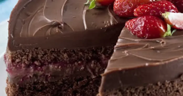 Foto da receita de Torta de Chocolate com Morango