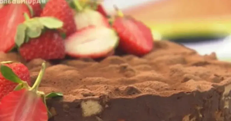 Foto da receita de Torta de chocolate e morango