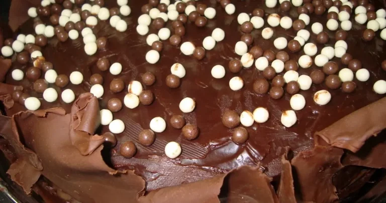 Foto da receita de Torta de Chocolate Trufada com Amarula