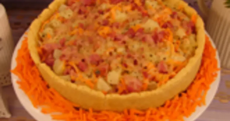 Foto da receita de Torta de linguiça e legumes