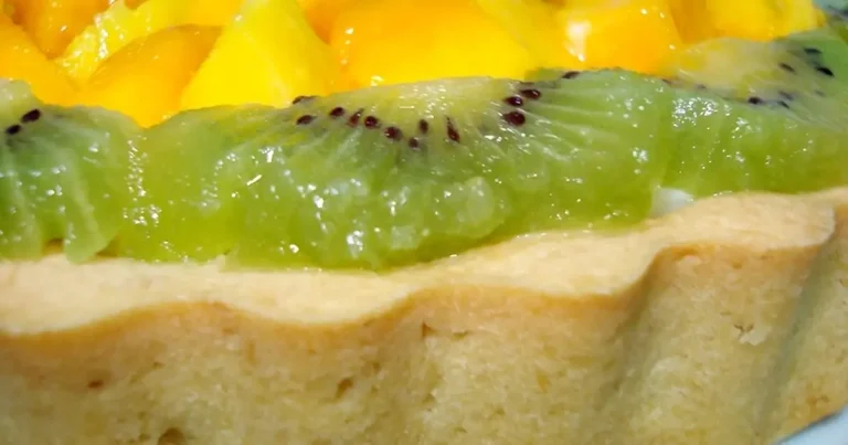Foto da receita de Torta de manga e kiwi