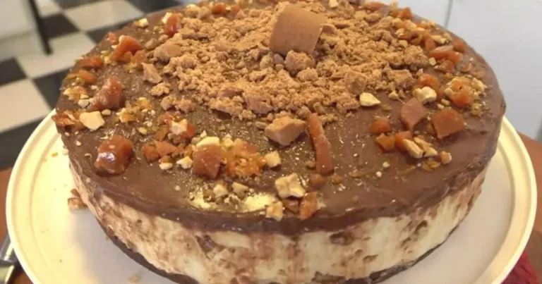 Foto da receita de Torta de paçoca com crocante