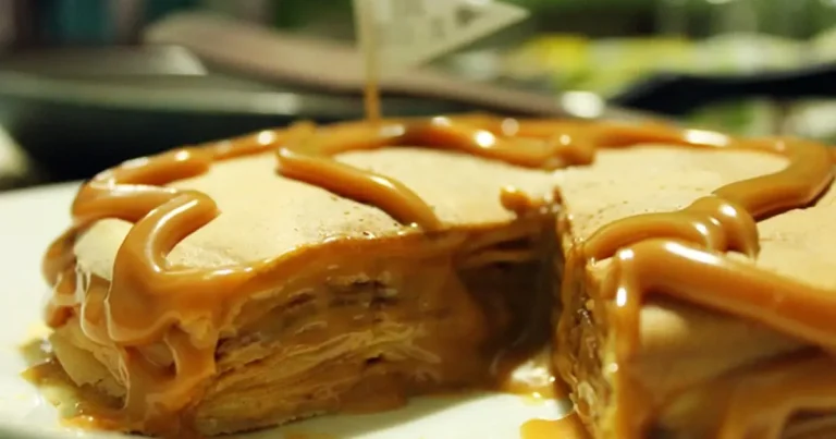 Foto da receita de Torta de panqueca sabor doce de leite