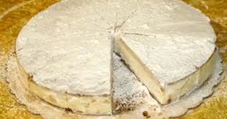 Foto da receita de Torta de ricota de padaria