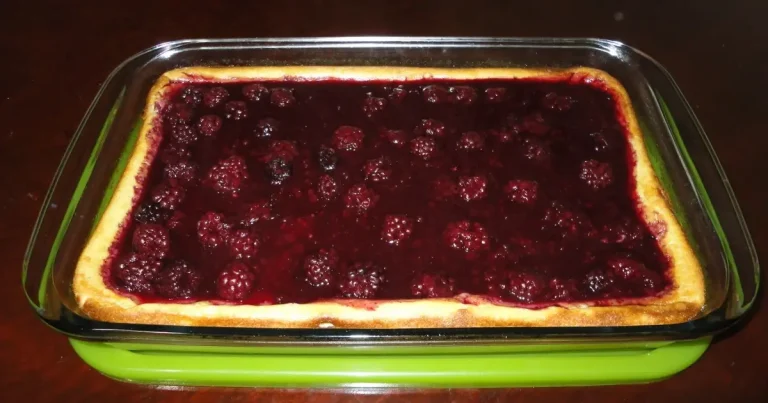 Foto da receita de Torta de Ricota Light com Calda de AmorAs