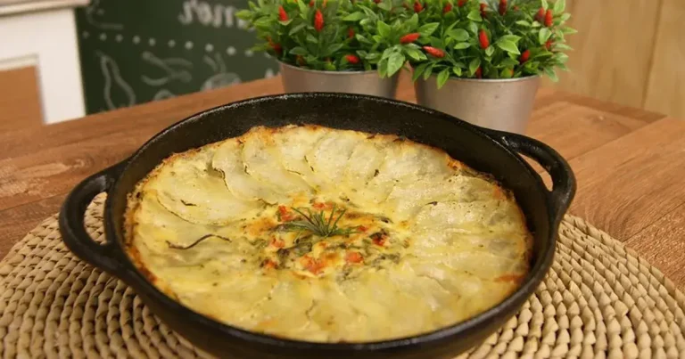 Torta de Rúcula e Tomate