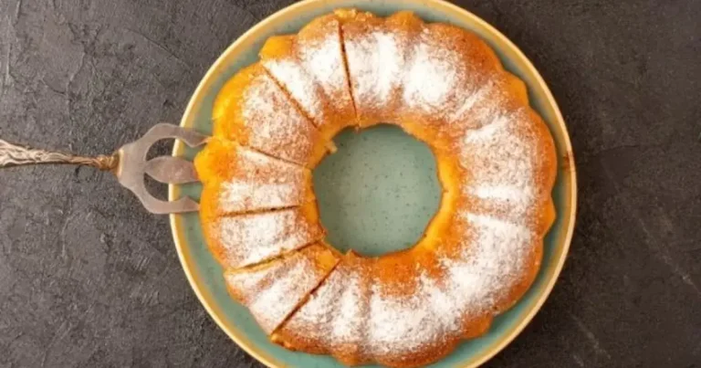 Foto da receita de Torta Dourada de Milho e Frango