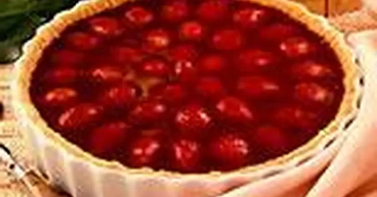 Foto da receita de Torta Espelhada de Morango