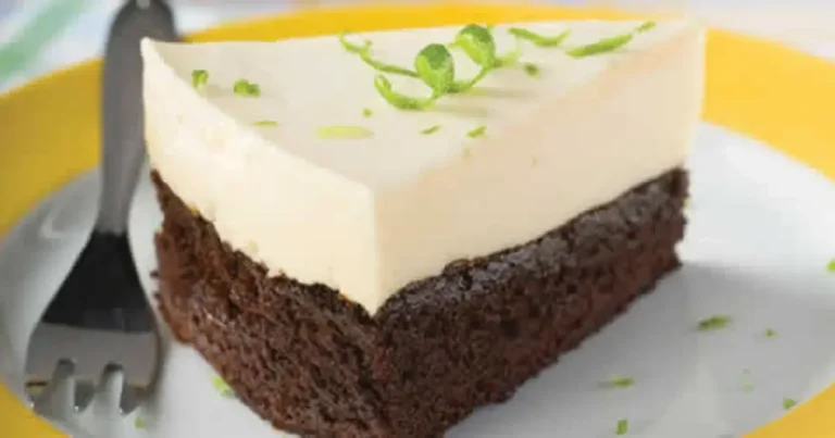 Foto da receita de torta gelada de limão com brownie
