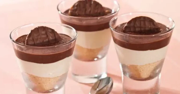 Foto da receita de Torta holandesa na taça